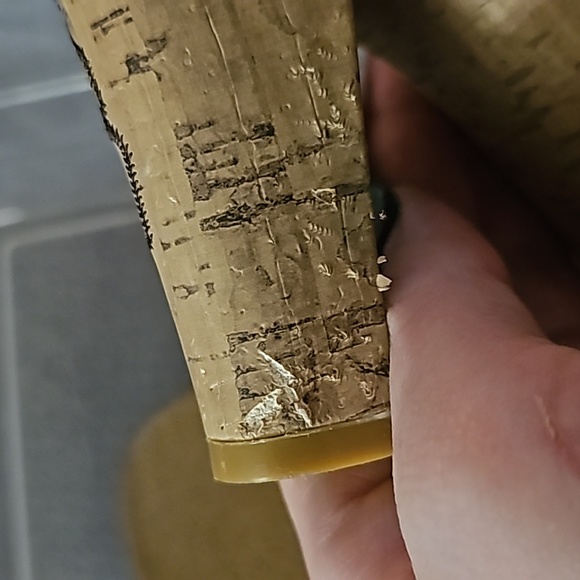 Brown sandals, cork bottom, size 8 - Picture 3 of 4